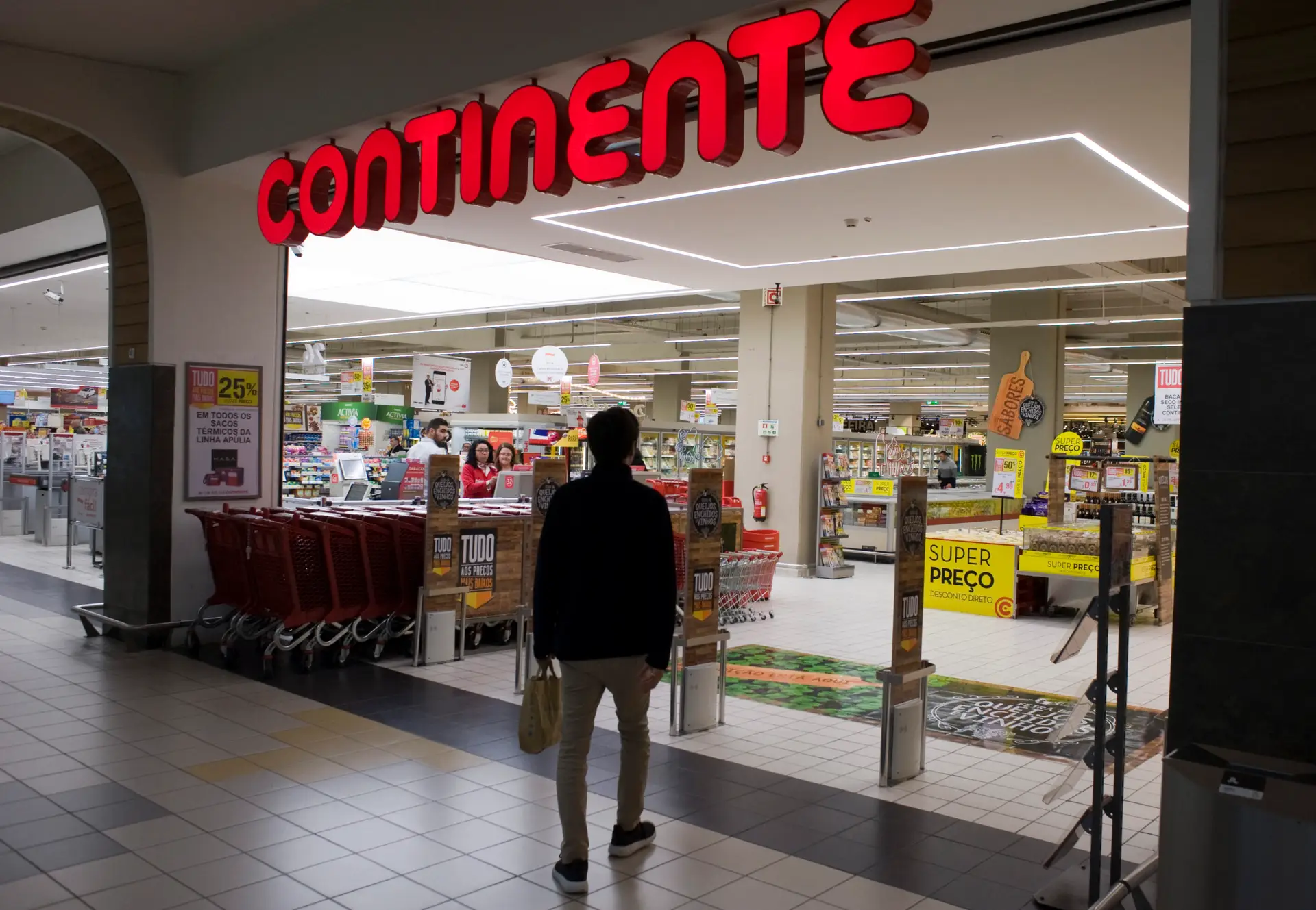 Supermercado Continente: Contratação Imediata