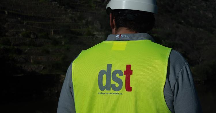 DST Group Está a Recrutar